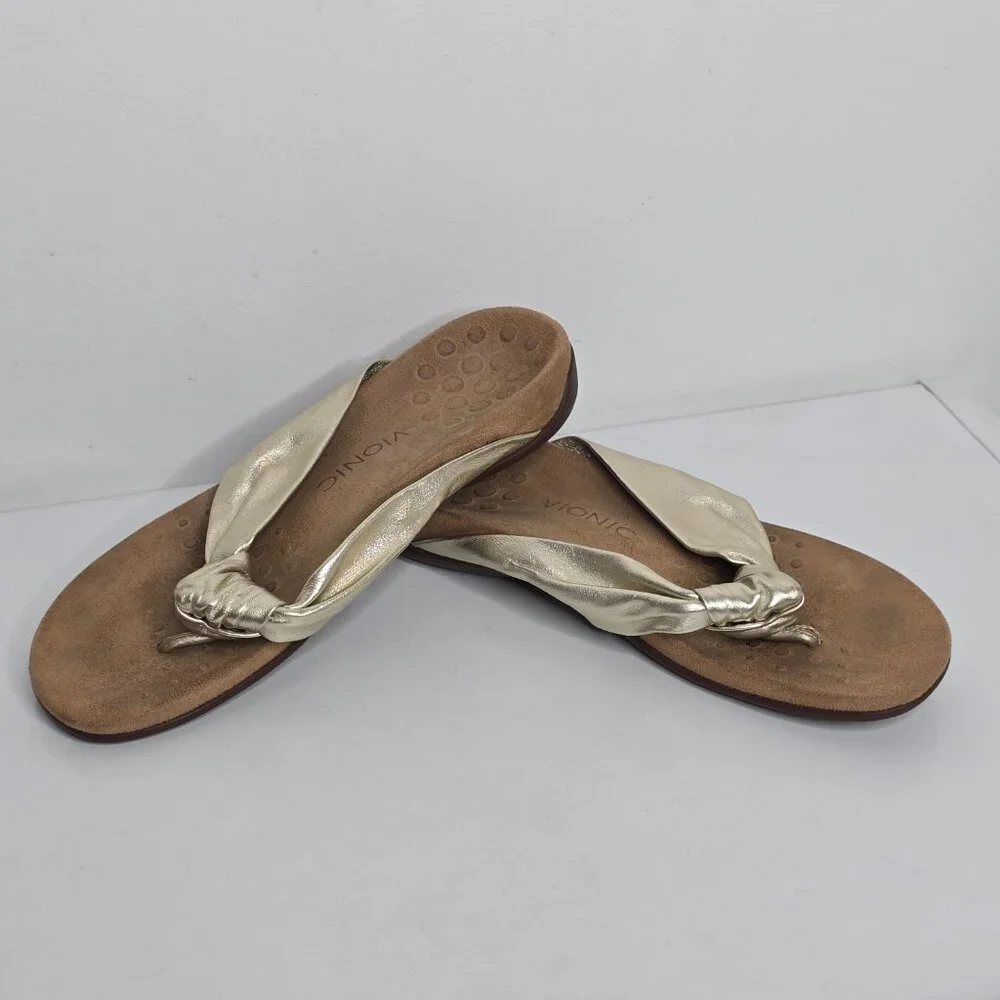 Vionic Womens Pippa Size 9.5 Gold Sandals Orthotic‎ Thong Slip On Comfort
